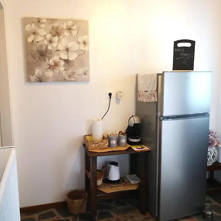 Effrosini Stone アパート ポルタリア