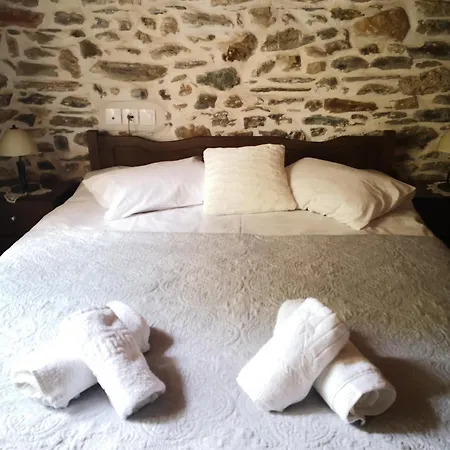 Effrosini Stone アパート *