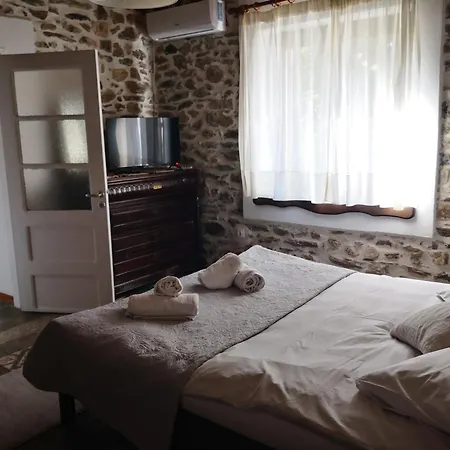 アパート Effrosini Stone *