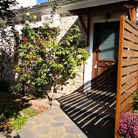 Effrosini Stone アパート ポルタリア