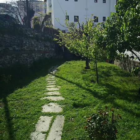 Effrosini Stone アパート *